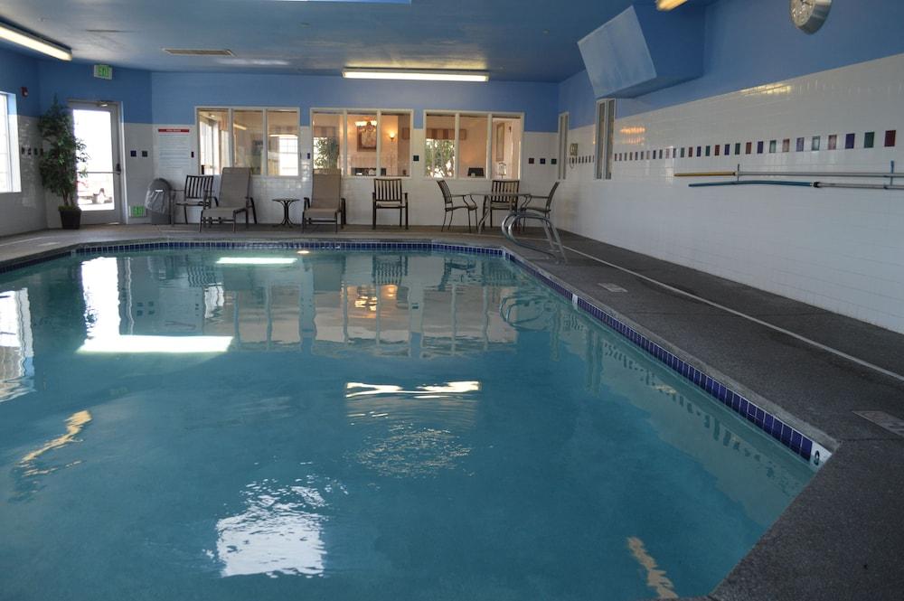 Western Liberty Hotel 3*